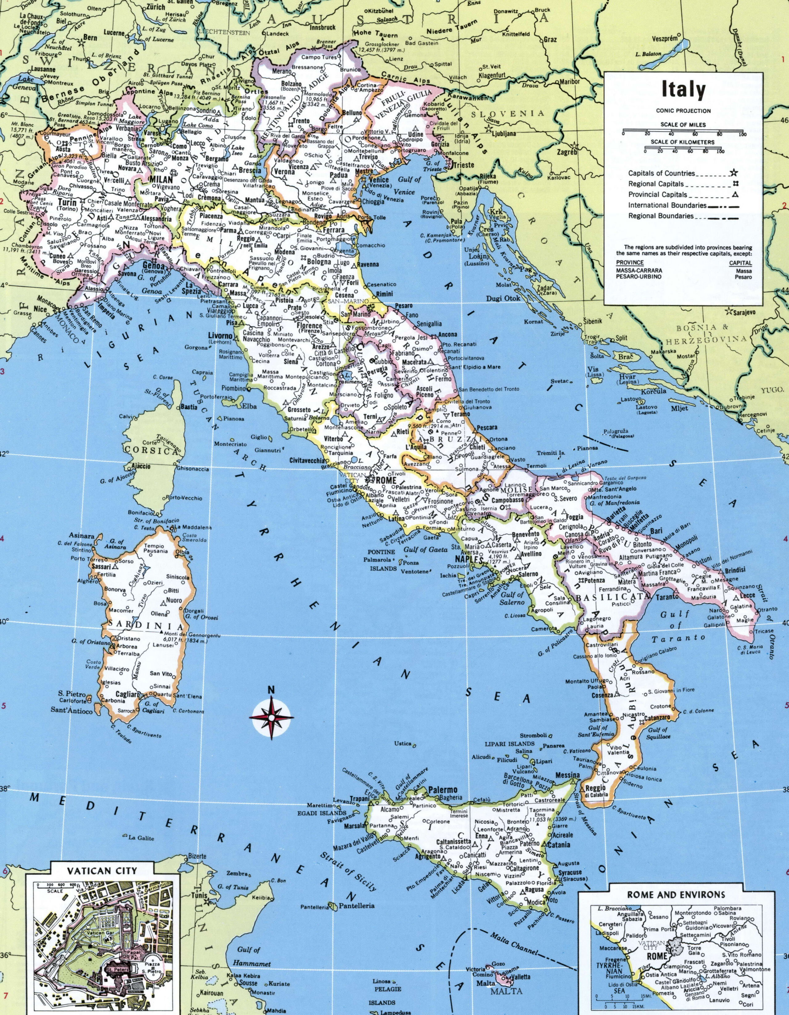 Map of Italy's administrative divisions with towns and settlements
