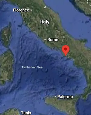 Where is Napoli (Italy) on the world map?
