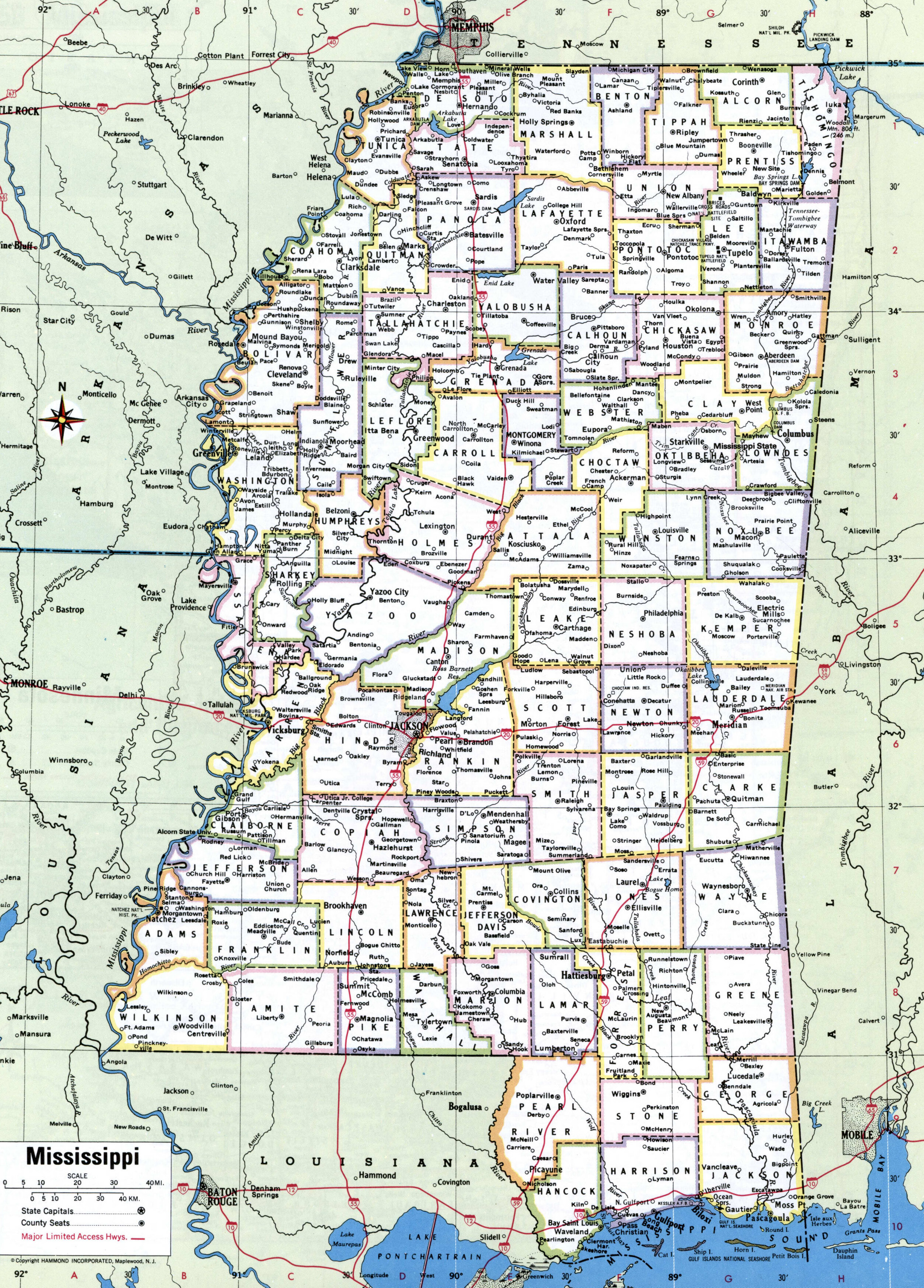 Map of Mississippi with county boundary lines
